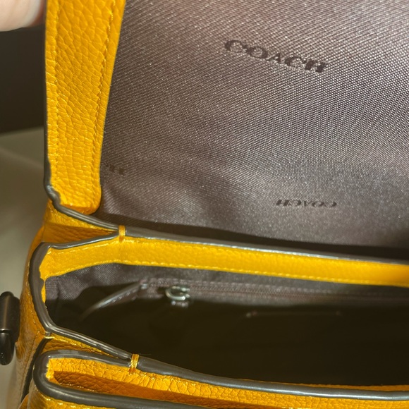 💓SOLD💓Coach Pollen Cassie - Rare 🦄 💛 - Picture 10 of 16